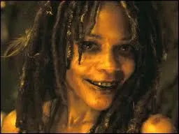 Elle, elle s'appelle :