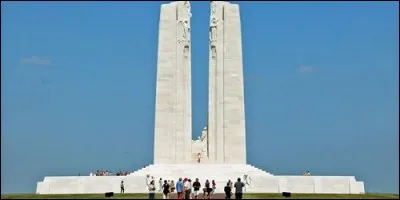 Comment s'appelle ce monument qui honore la mémoire des soldats canadiens morts en France pendant la Première Guerre mondiale ?
