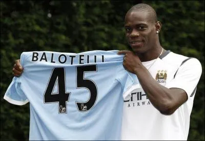 Mario Balotelli (Manchester CIty) : Top ou flop ?