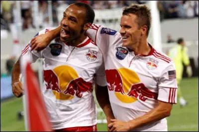 Dans quelle quipe volue Thierry Henry ?