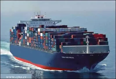 Il n'arrive pas toujours  quai avec son contenu d'aplomb...