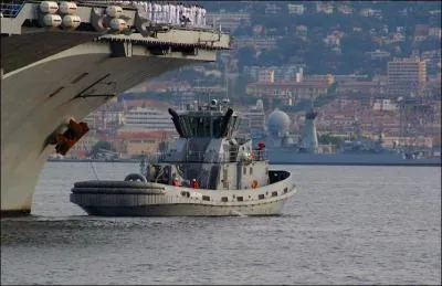 Toujours  la trane celui-l...