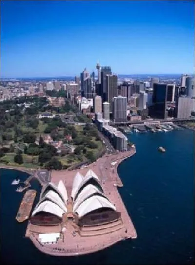 Il est 1h15 (heure d't)  Paris. Quelle heure est-il  Sidney ?