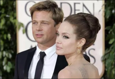 Brad Pitt sort avec :