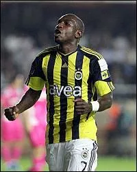 En Turquie, Fenerbahce remporte le championnat au goal-average devant Trabzonspor. Premire saison en Turquie russie pour son attaquant sngalais, auteur de 15 buts