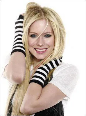 Existe-t-il des chaussures de la marque 'Abbey Dawn' ?