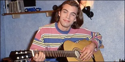 Qui aime Hélène à la folie ?