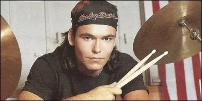 Qui remplace Christian après son départ ?