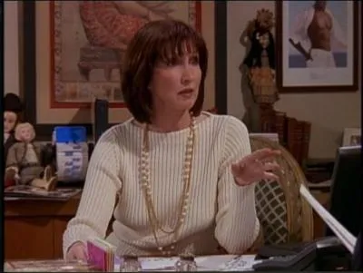 Elle a jou dans 'F/X2, effets trs spciaux' et dans 'Boogie Nights'. Quel est le nom de l'actrice qui interprte Kim, la suprieure de Rachel chez Ralph Lauren ?