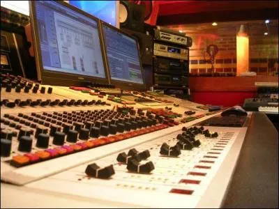 O a t enregistr l'album 'Terre' ?