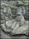 Au XIXe s. l'abb Four entreprit de sculpter les rochers de Rothneuf. Ces visages font penser aux 'moas' de l'le de Pques. O sont-ils ?