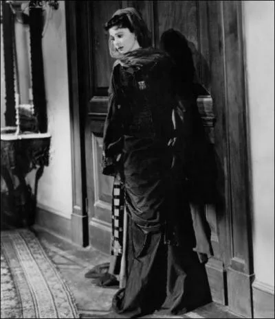 Comment finit l'hrone de ce roman ?