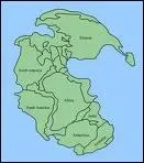 DINOSAURES : Comment s'appelait l'unique continent du dbut de l're secondaire ?