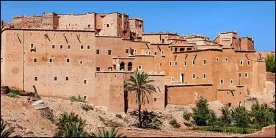 Que désigne-t-on comme une citadelle dans les pays d'Afrique du Nord ?