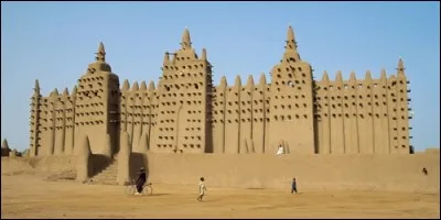 Dans quel pays africain se trouve la mosquée de Djenné ?