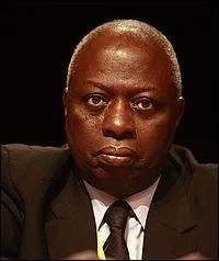 Jacques Diouf devient le premier Africain , directeur gnral de la FAO, le 8 novembre ...