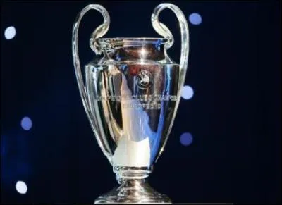Quel est le surnom du trophe de la Ligue des Champions ?