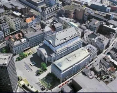 Pas loin de la Grand Place :