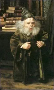 Je suis petit et vieux. Je suis :