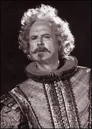 Je joue le rle de Nick-Quasi-Sans-Tte. Je suis :