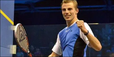 Qui est le champion du monde 2011 de squash ?