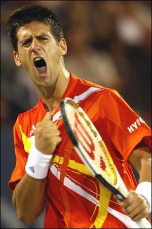 Qui est ce champion de tennis serbe ?