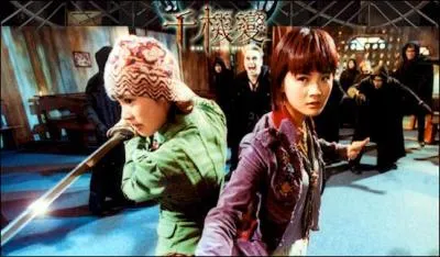 Qui devient moiti vampire moiti humain  la fin du premier film ?