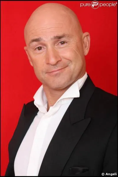 Comment s'appelle cet animateur tl ?