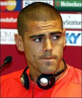 A quel poste joue-t-il ?