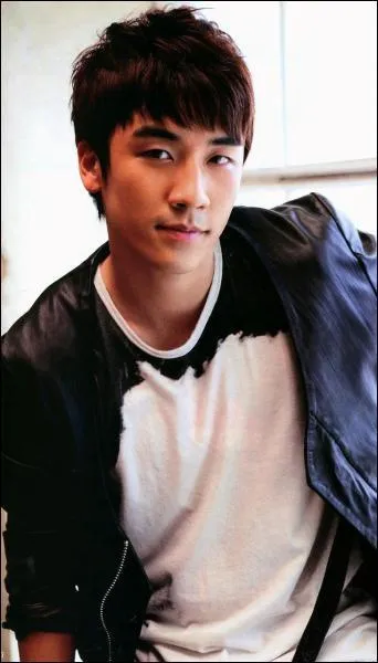 Qui est le Maknae (le plus jeune) du groupe ?