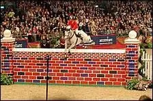 Comment traduit-on 'stride in approach' en franais ?