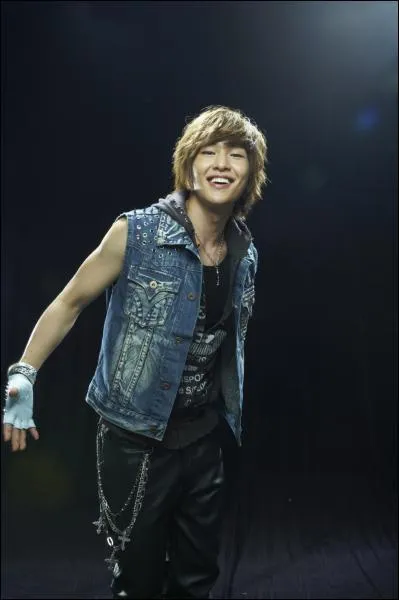 Qui est le leader du groupe ?