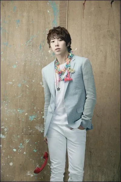 Qui est le premier nouveau membre du groupe ?