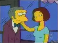 Comment s'appelle la petite amie de Moe sur la photo ?