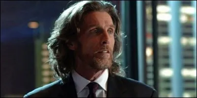 Comment s'appelle John Glover dans "Smallville" ?