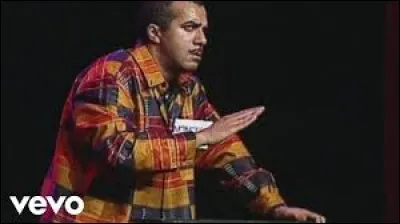 ''Mamadou, votre belle-mère s'électrocute avec la machine à laver. Qui devez-vous appeler en urgence ? ''