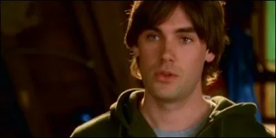 Comment se nomme Drew Fuller dans "Charmed" ?