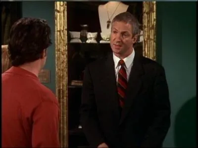 'Castle', 'NCIS', 'Bones', 'Lost', 'Las Vegas', 'Buffy contre les vampires'... Ceci n'est qu'une partie des sries dans lesquelles apparat cet acteur. Comment s'appelle le bijoutier ?