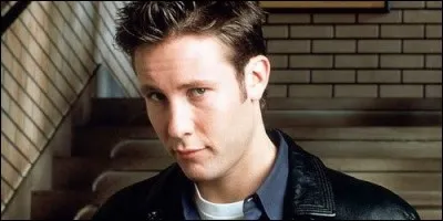 Quel acteur de "Smallville" interprète le rôle de Jack Cooper dans la série "Zoé, Duncan, Jack et Jane" ?