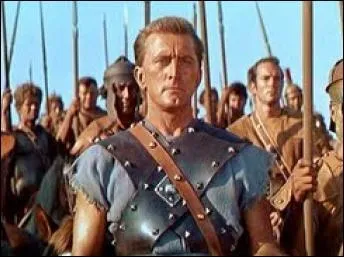 Spartacus est le premier ''révolutionnaire'' dont le nom est resté célèbre. À la tête d'une armée de 120 000 hommes, il fit trembler Rome. Quel acteur l'incarna dans le film de Stanley Kubrick ?