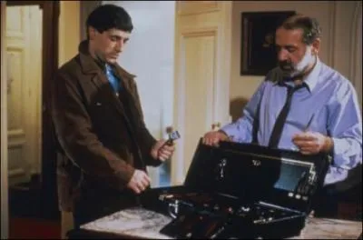 Dans ce film sorti en 1993, son personnage se nomme Georges Flavier ... . .