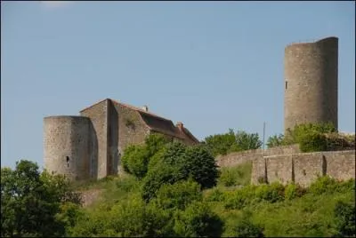 Quel est ce chteau situ en Limousin, clbre pour tre le lieu o est mort l'anglais Richard Coeur de Lion ?