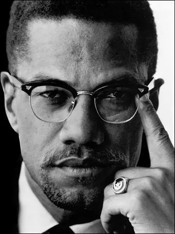 Quel acteur incarne le prcheur Malcolm X dans un film ponyme en 1992 ?