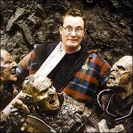 Qui est le directeur de Weta Workshop, qui contribua beaucoup  la ralisation des films ?