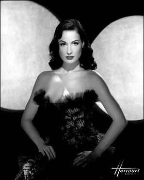 Qui est cette Pin-Up des temps modernes ?