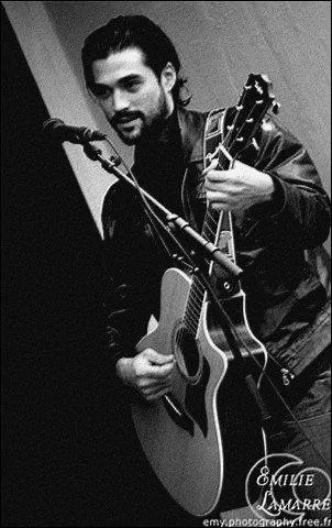 Dans quel groupe tait-il avant d'tre dans la troupe de Mozart l'opra rock ?