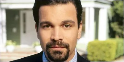 Ricardo Chavira interprète le rôle de Carlos Solis dans :