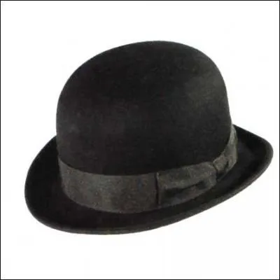 Il y manque les bottes de cuir  ce chapeau ...