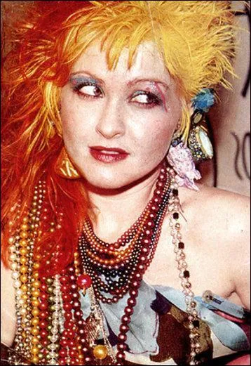 Cindy Lauper - Compltez ce titre des annes 80 : 'Girls just want to... '