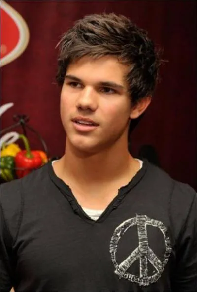 Taylor Lautner - Qui incarne-t-il dans 'Twilight' ?
